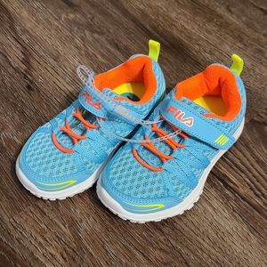 NWOT Fila Kid Sneakers size 7.5